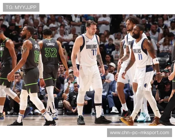 杜伦火力全开，带领活塞逆袭墨西哥赛场，塞克奋勇助攻，独行侠难阻绝地反击